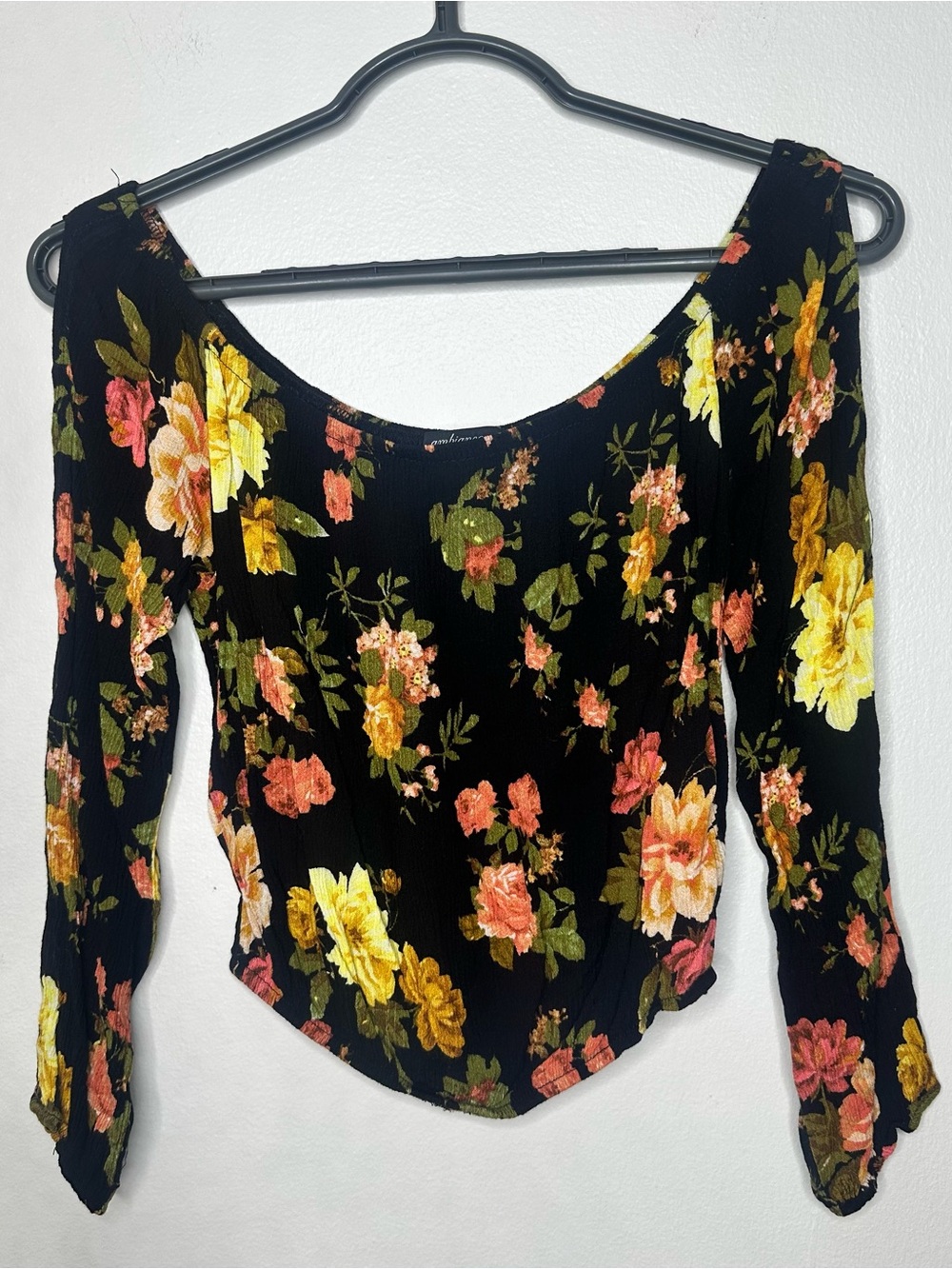 Ambiance Black Floral Off The Shoulder Long Sleeve Crop Top Small